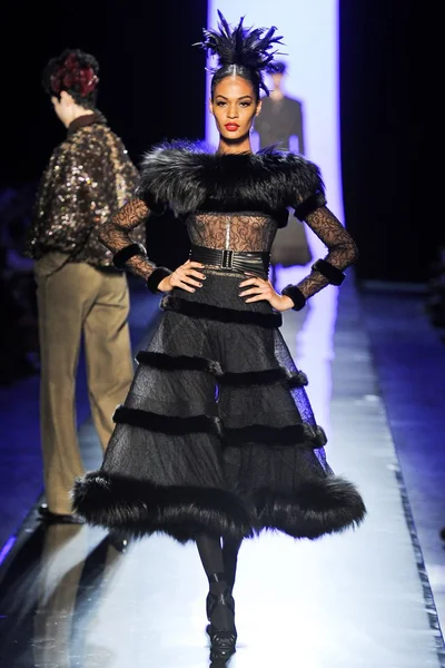 Look 22